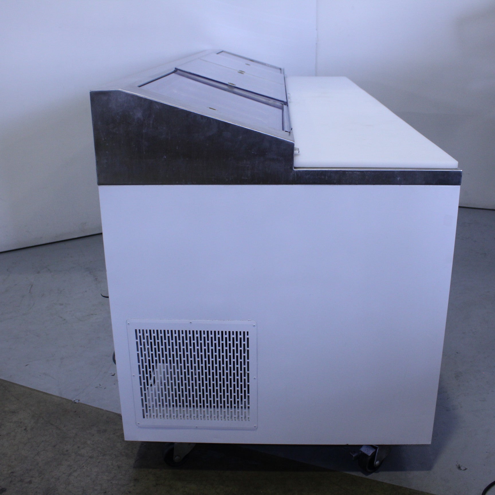 Williams JADE Pizza Prep Bench (5)