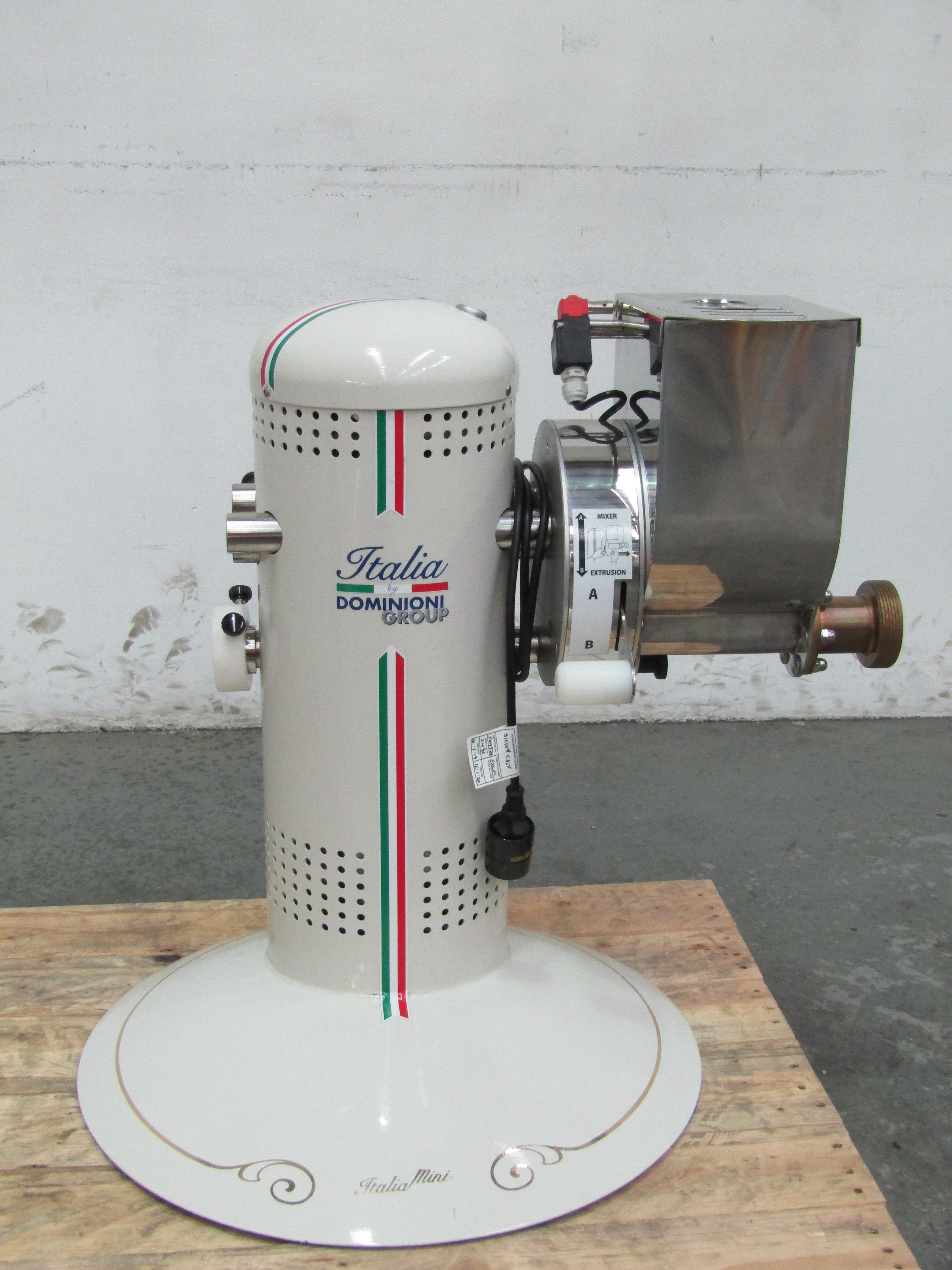 Dominioni ITALIA MI Pasta Machine (1)