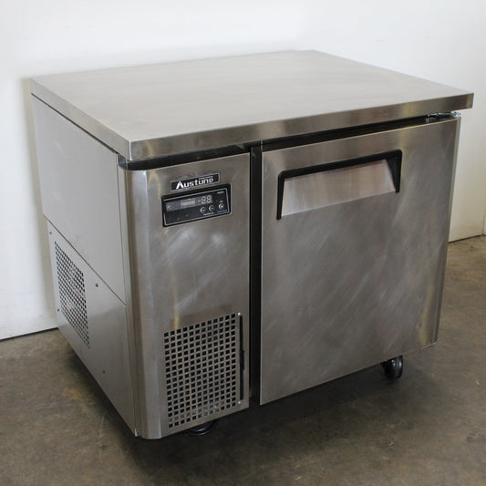 Austune KUF9-1 Undercounter Freezer (2)