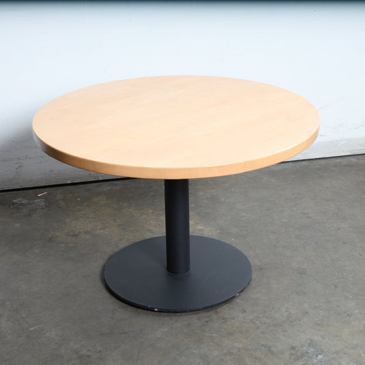 Tables Round x4 (1)
