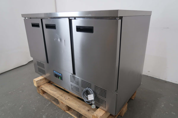 Polar G622-A Undercounter Fridge (2)