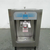 Taylor 152-40 C/Top Ice Cream Machine (1)