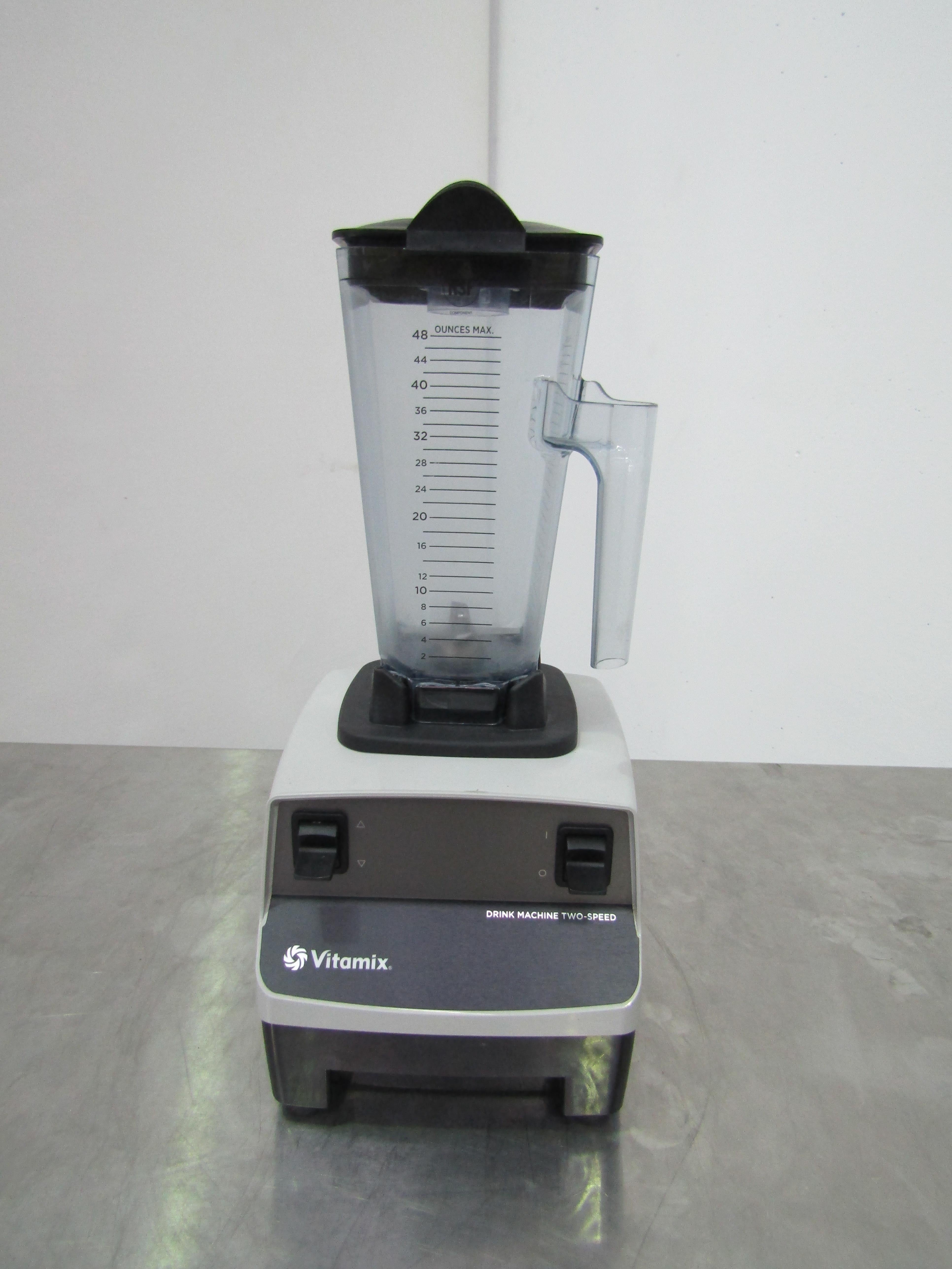 Vitamix VM0104 Blender (1)