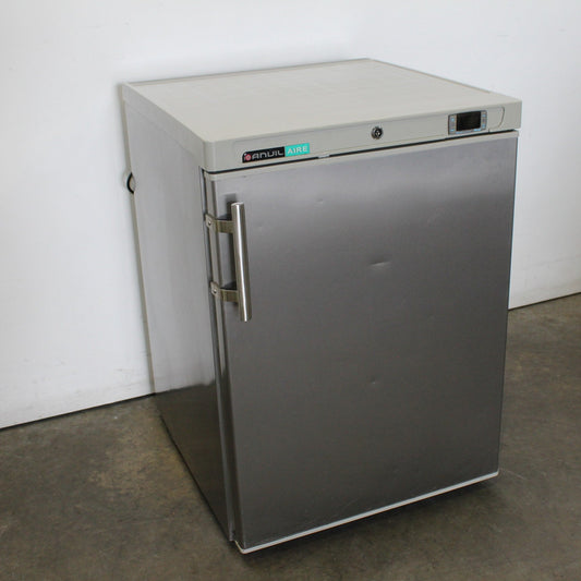 Anvil FBC0200 1 Solid Door Bar Fridge (2)