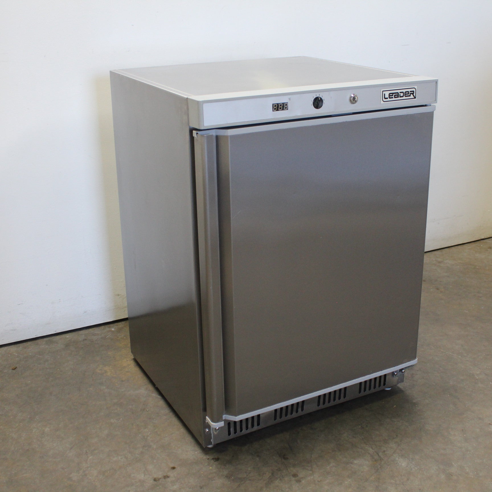 Leader ERD47 1 Door Bar Freezer (2)