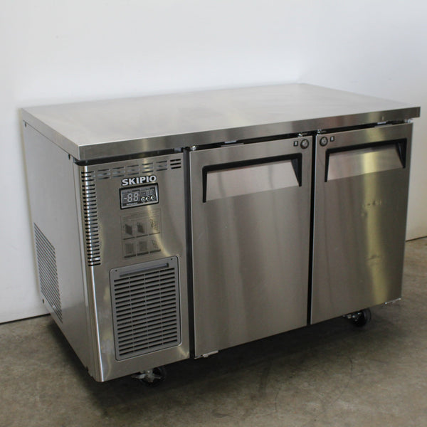 Skipio SUR12-2 Undercounter Fridge (2)