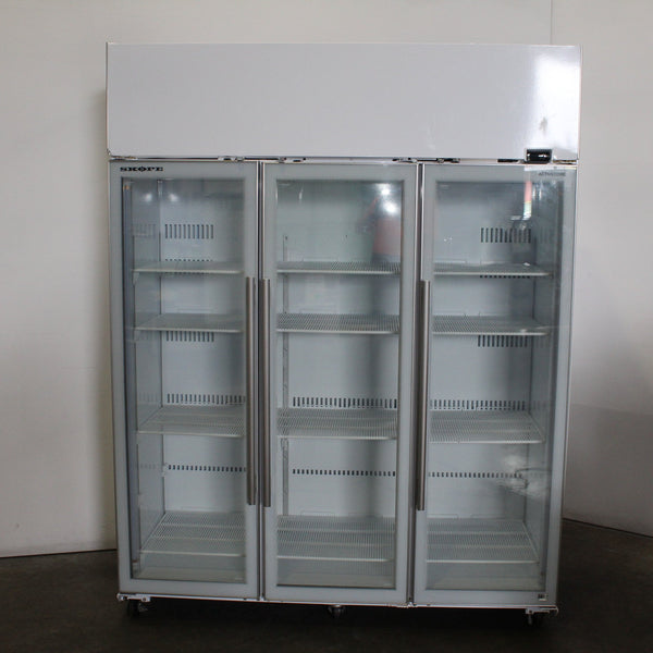 Skope TME1500-A 3 Door Upright Fridge (3)