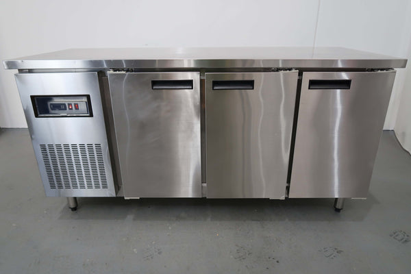 Streamline CFS-1800 Undercounter Freezer (2)