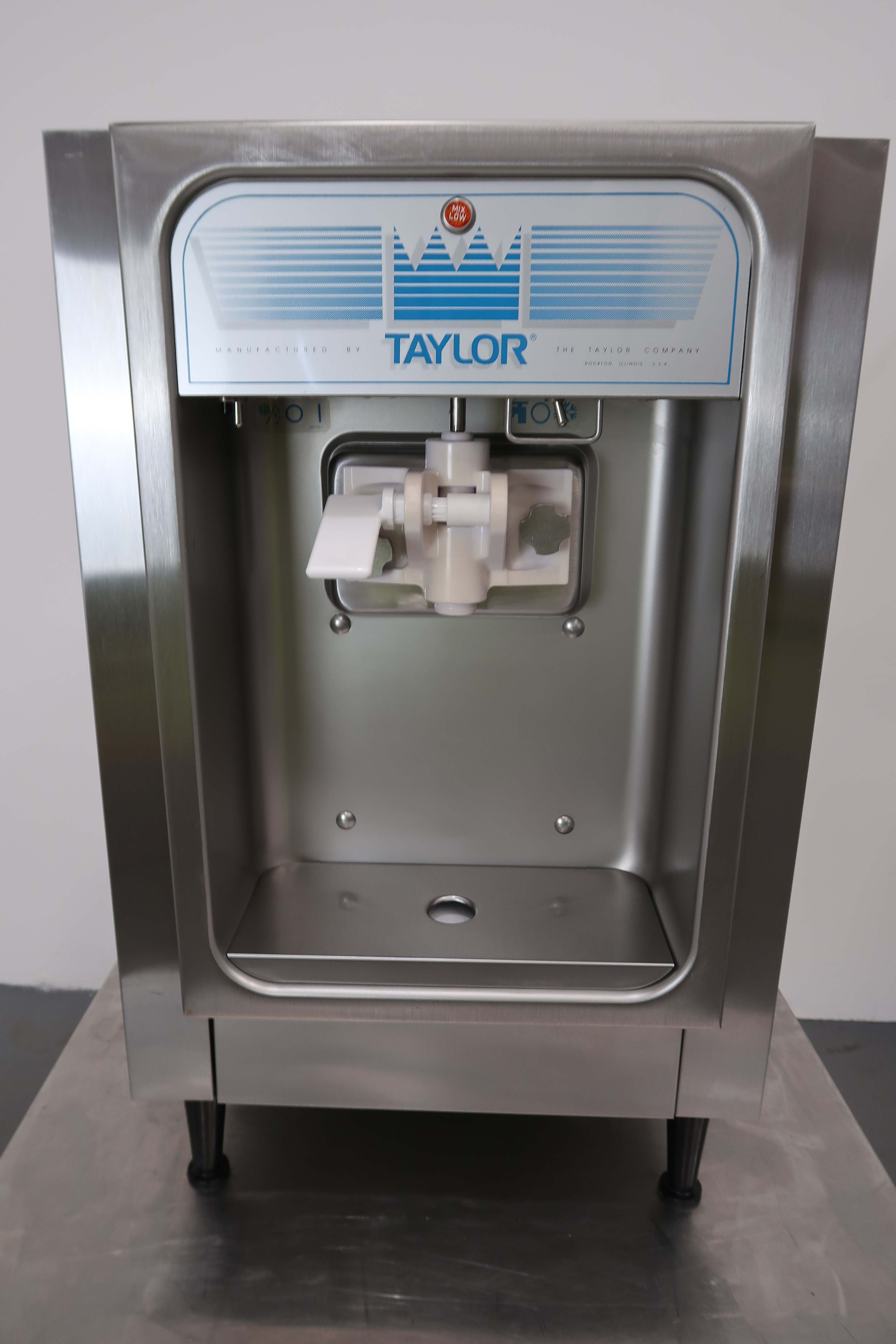 Taylor C152-40 C/Top Ice Cream Machine (2)