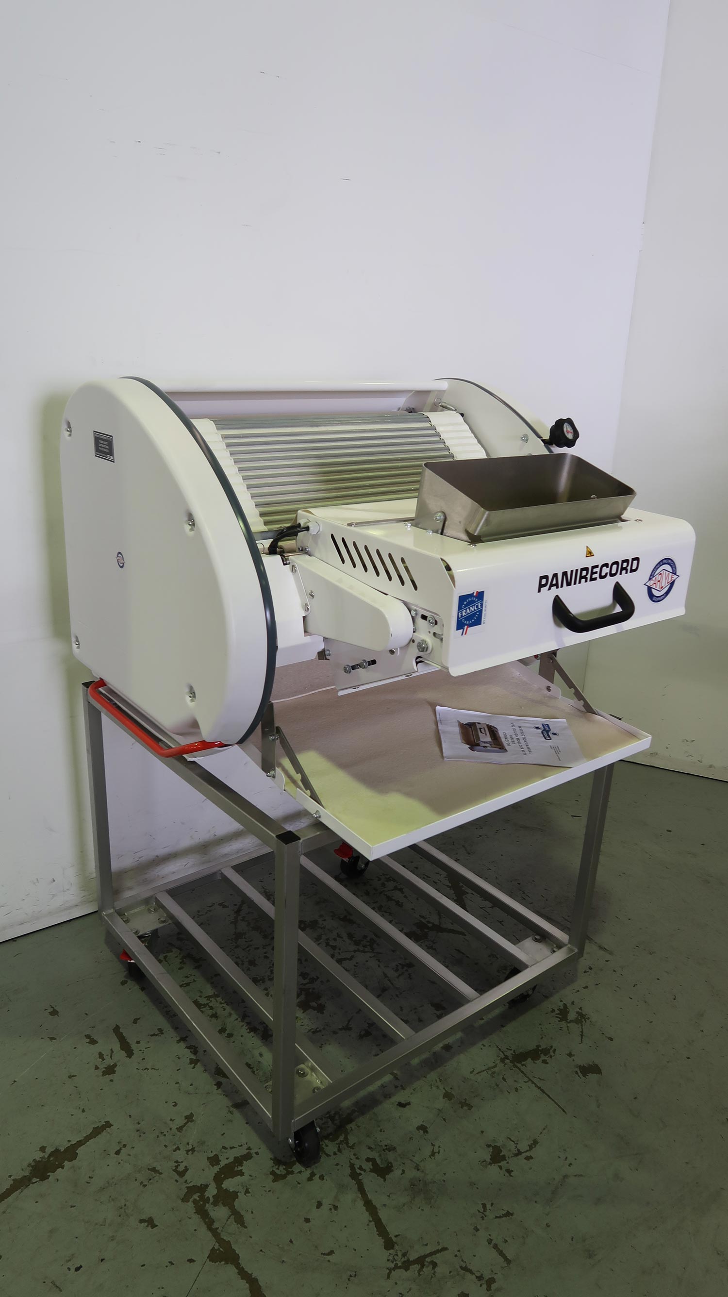 Carlyle F73 Dough Moulder (1)