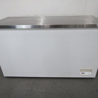 Polar CE212-A Chest Freezer (2)