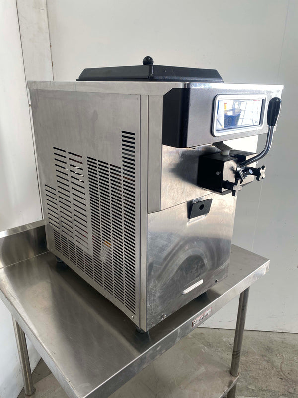 Icetro SSI-151TG Ice Cream Machine (4)