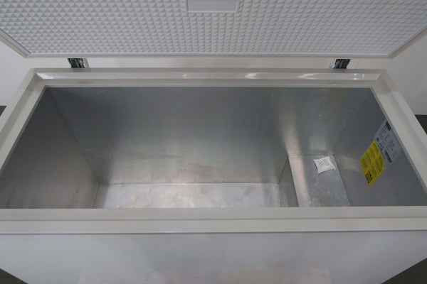 Polar CE210-A Chest Freezer (6)