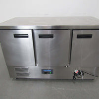 Polar G622-A Undercounter Fridge (2)