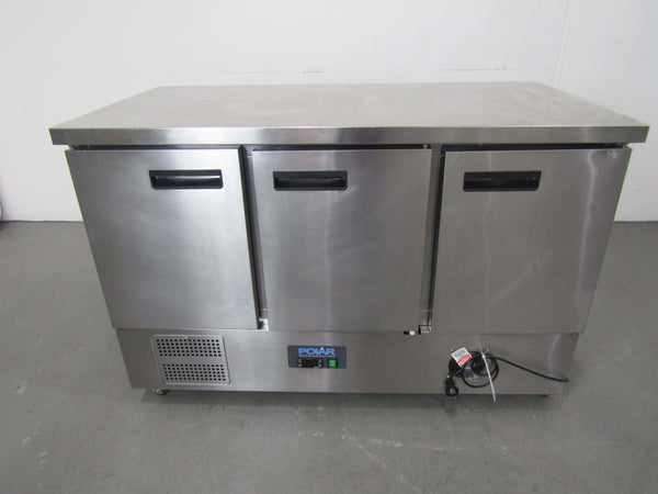 Polar G622-A Undercounter Fridge (2)