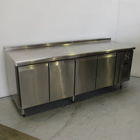 FED GN4200TN Bench Fridge (2)