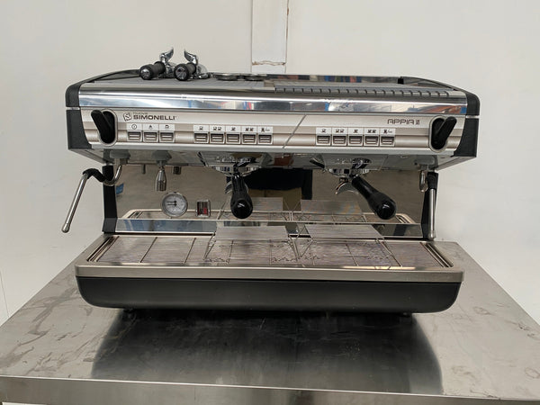 Nuova Simonelli APPIA II Coffee Machine (2)