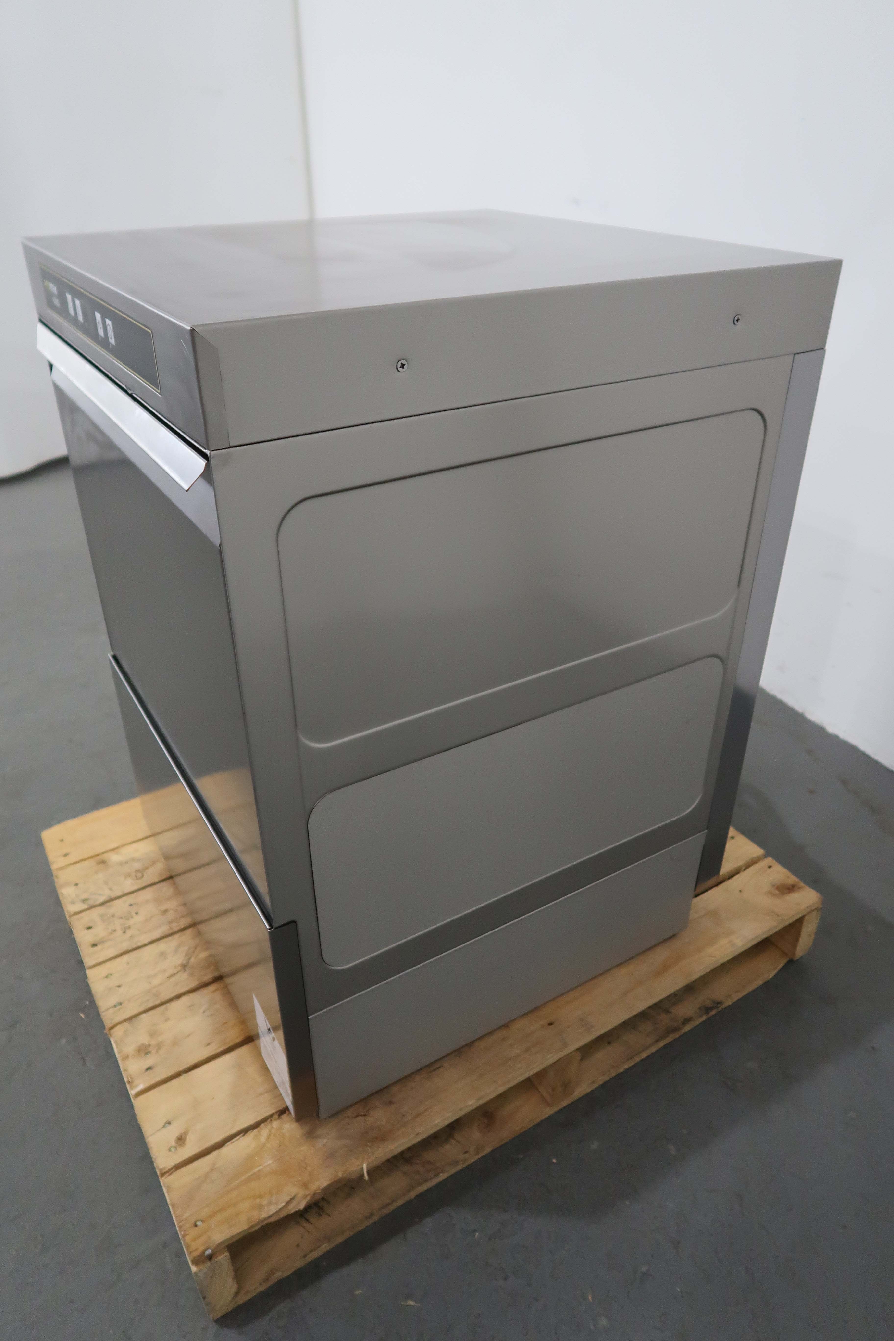 Hobart ECO-F504-90B Dishwasher - Underco (4)