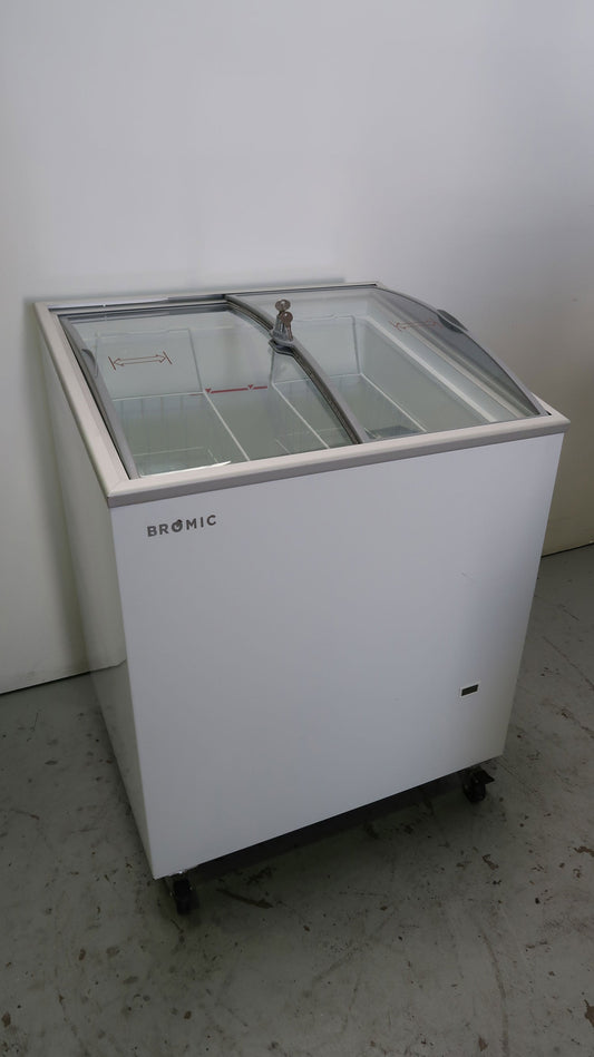 Bromic CF0200ATCG Chest Freezer (2)