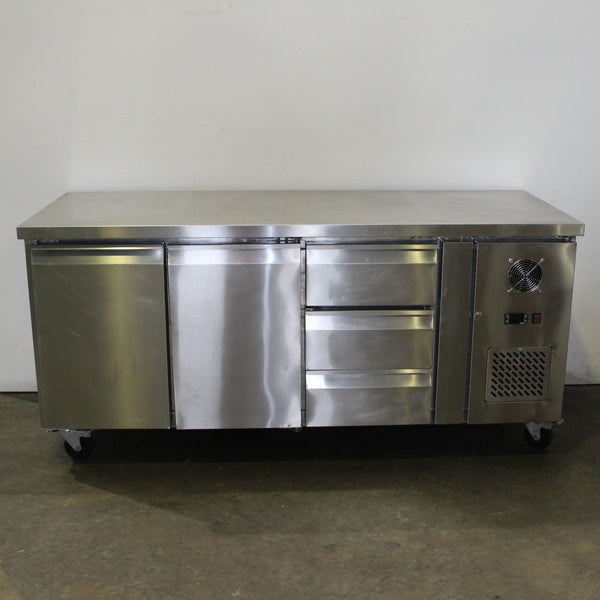 FED GN3100TN UC / Bench Chiller W/ Gantr (3)