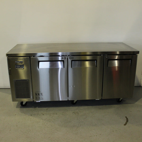 Skipio SUR18-3 Undercounter Fridge (3)