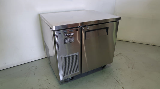 Skipio SGR9-1 Undercounter Fridge (2)