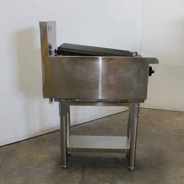LKK LKK-CG3-2  2 Burner Char Grill (4)