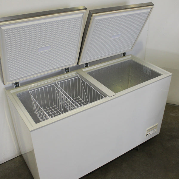 FED BD598F Chest Freezer (4)