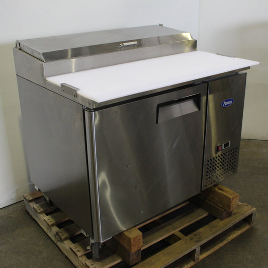 Atosa MPF8201 Pizza Prep Bench (2)