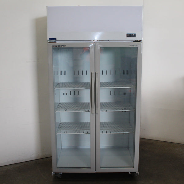 Skope TCE1000 Upright Fridge (3)