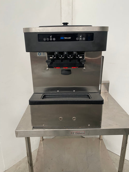 Taylor C161-40 Ice Cream Machine (2)