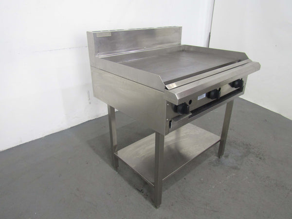 Luus BCH-9P 3 Burner Griddle (3)