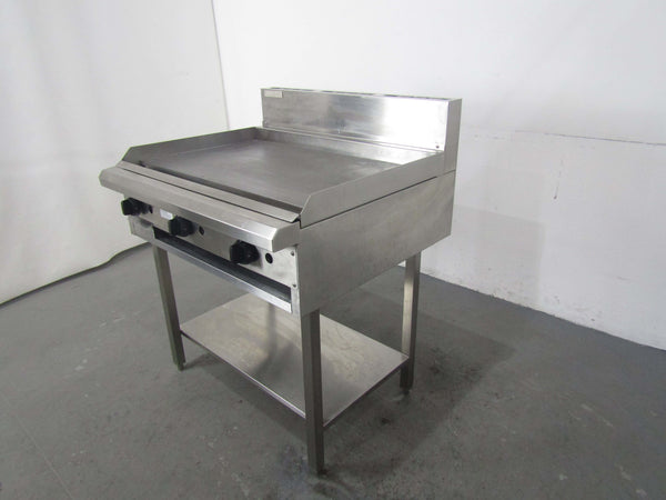 Luus BCH-9P 3 Burner Griddle (4)