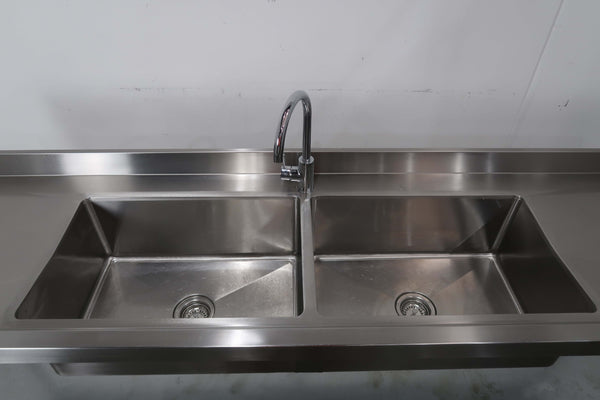 Vogue Double Sink Bench With Splashback (6)