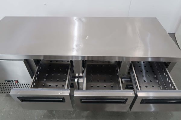 FED LBC180 Undercounter Fridge (5)