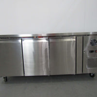 Fed GN3100TN Undercounter Fridge (2)
