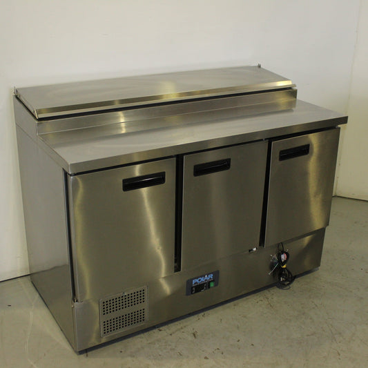 Polar G605-A Sandwich Prep Bench (2)