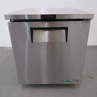 True TUC-27F-HC Undercounter Freezer (2)