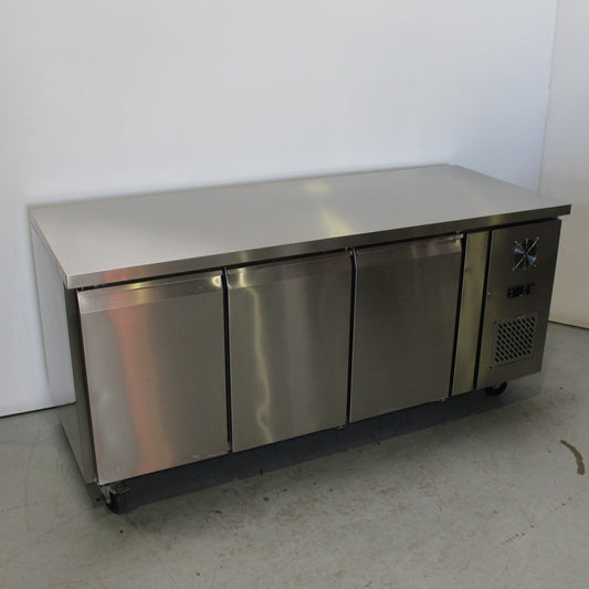 FED GN3100TN Undercounter Fridge (2)