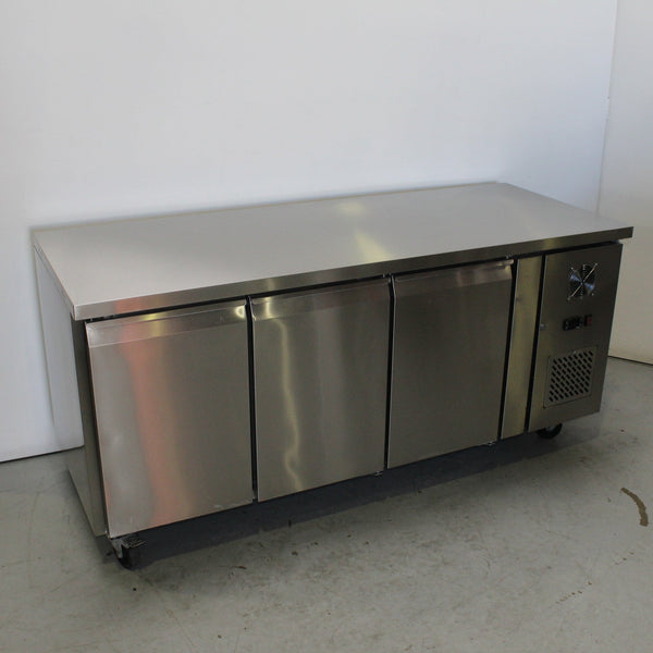 FED GN3100TN Undercounter Fridge (2)