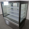 Display Refrigerated. Features Refrigera (2)