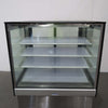 Display Refrigerated. Features Refrigera (3)