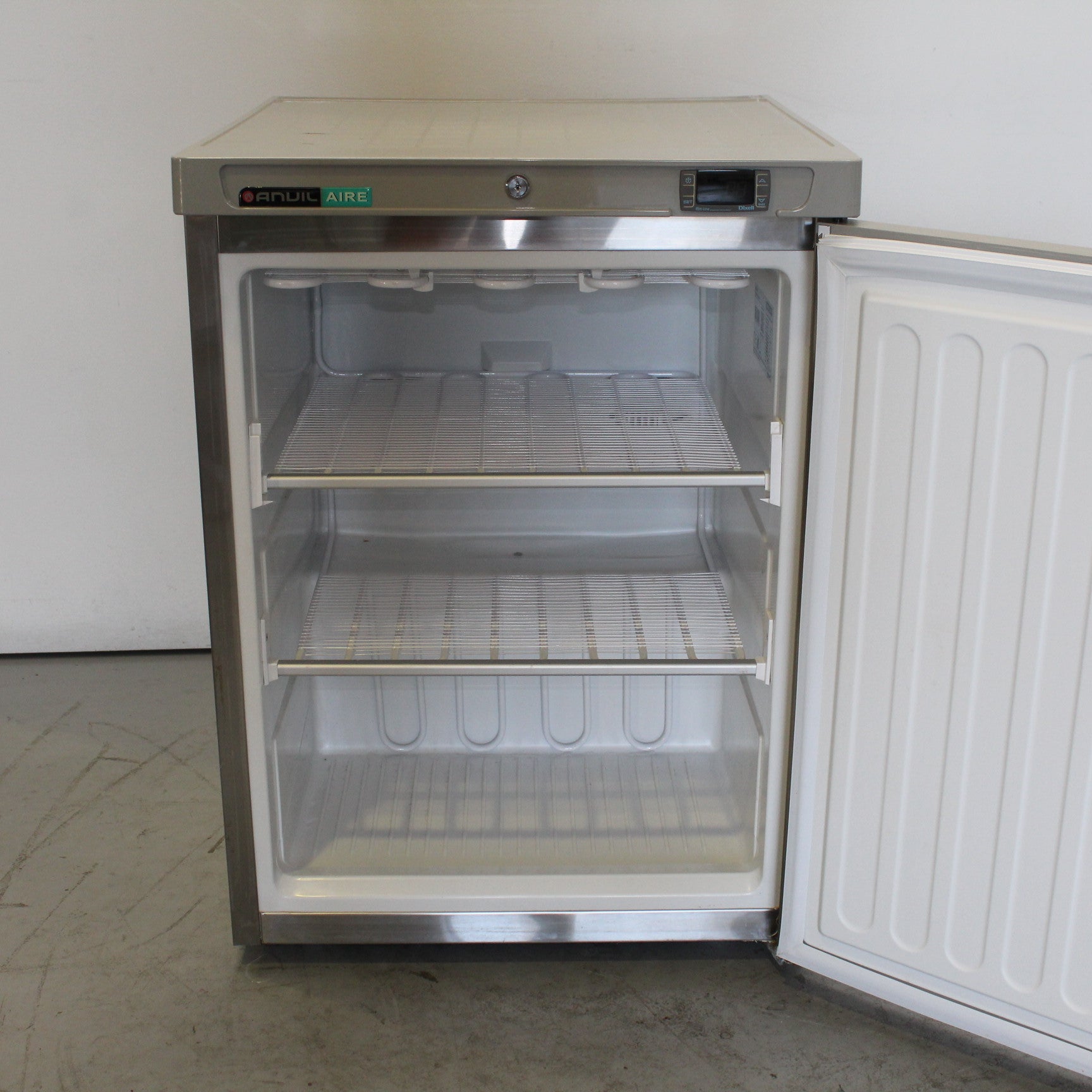 Anvil FBF0201 Bar Freezer (4)