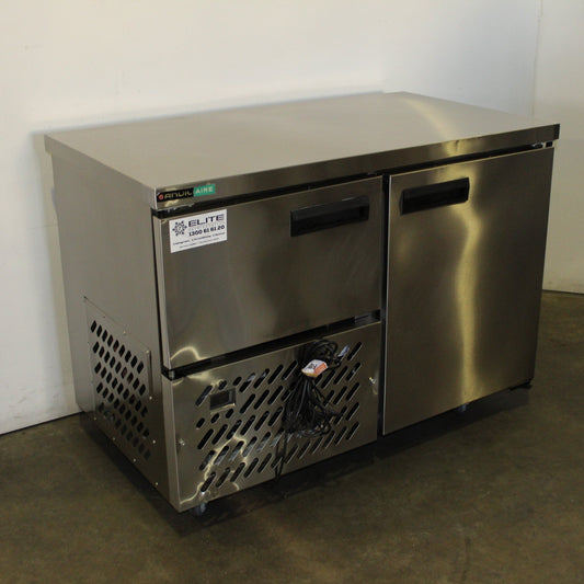 Anvil UBS6120 Undercounter Fridge (2)