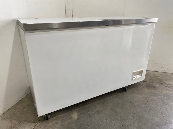 FED BD598F Chest Freezer (2)