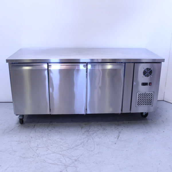 FED GN3100TN Undercounter Fridge (3)