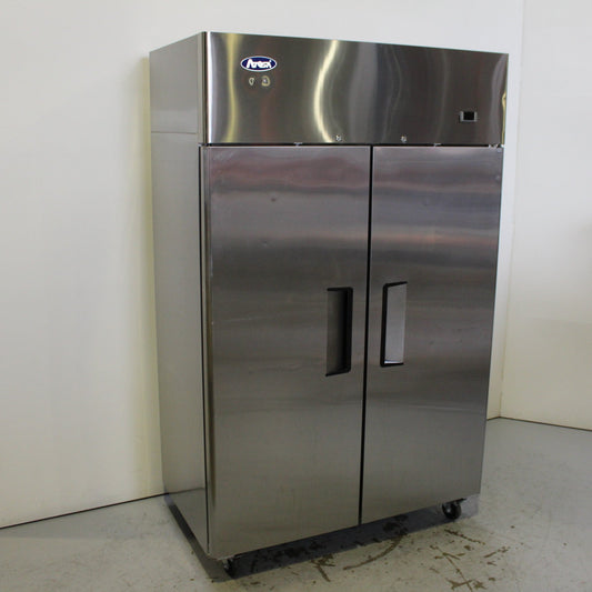 Atosa YBF9218 Upright Fridge (2)