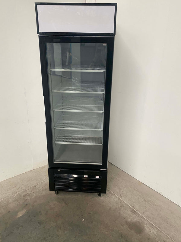 Novachill SM600GF Upright Fridge (2)
