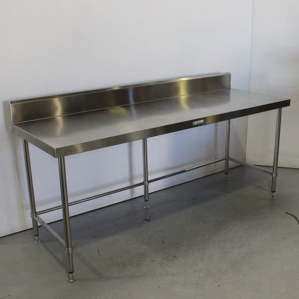Simply Stainless Bench With Splashback (2)