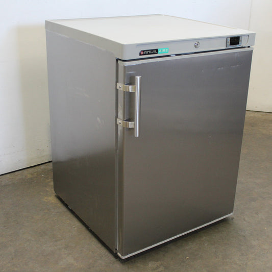 Anvil FBC0200 1 Solid Door Bar Fridge (2)